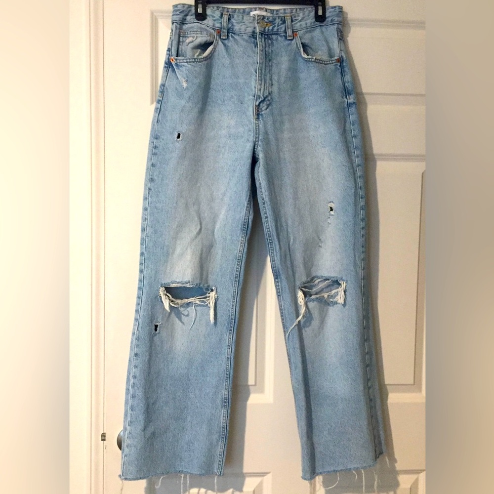 Zara Famous TikTok jeans.  High Rise Distress size US 12.
